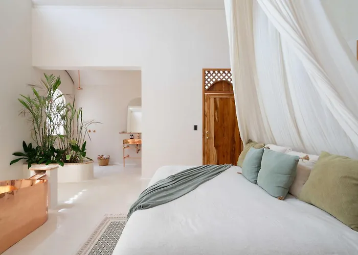 Anat Tantric Boutique